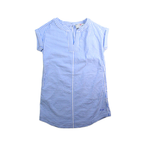 A Blue Short Sleeve Dresses from Vineyard Vines in size 4T for girl. (Front View)