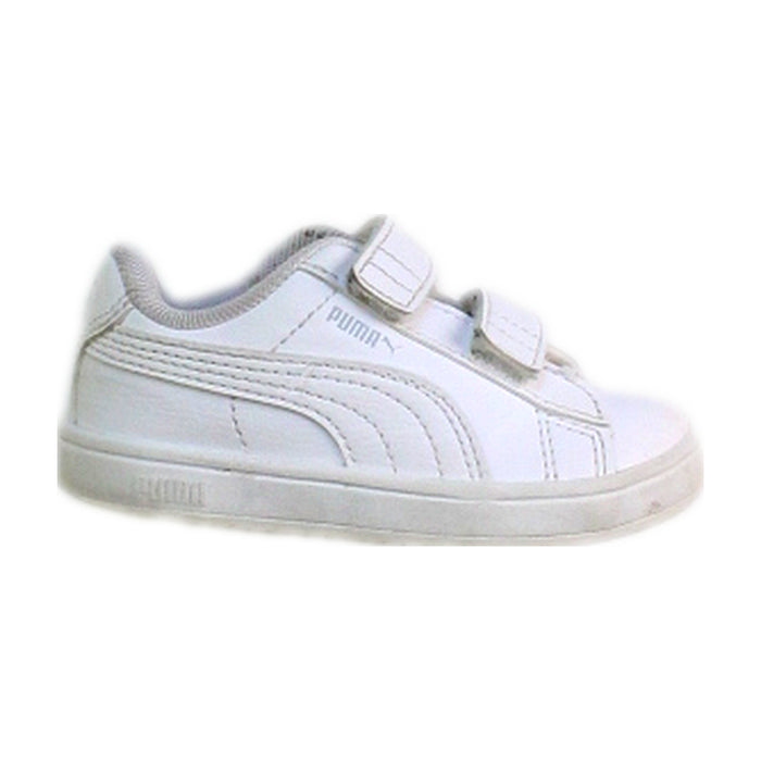 A White Sneakers from Puma in size 12-18M for neutral. (Front View)