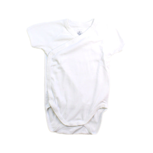 A White Short Sleeve Bodysuits from Petit Bateau in size 3-6M for neutral. (Front View)