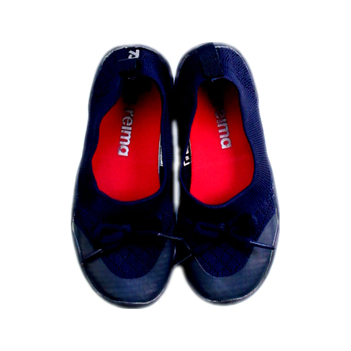A Navy Flats from Reima in size 5T for girl. (Back View)