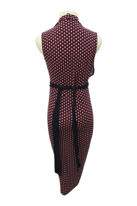 A Red Sleeveless Dresses from Envie de Fraise in size Maternity-M for maternity. (Back View)