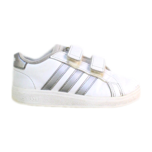 A White Sneakers from Adidas in size 4T for neutral. (Front View)