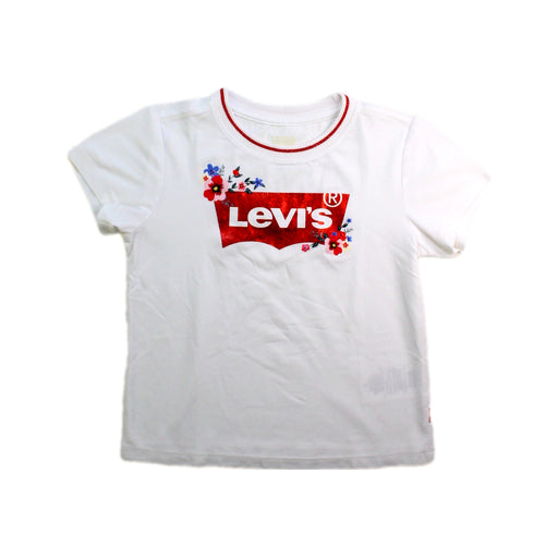 A White Short Sleeve T Shirts from Levi's in size 4T for girl. (Front View)