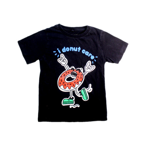A Black Short Sleeve T Shirts from Stella McCartney in size 6T for boy. (Front View)