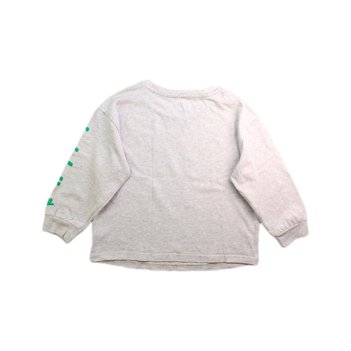 A White Long Sleeve T Shirts from Nike in size 3T for neutral. (Back View)