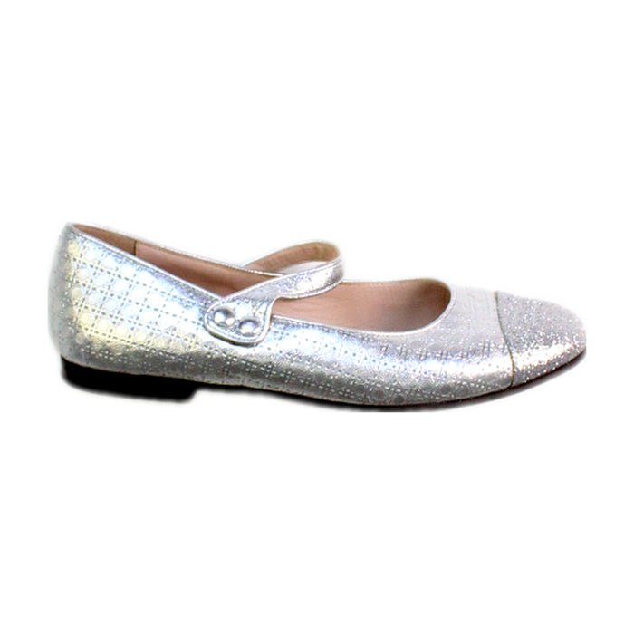 A Silver Flats from Dior in size 9Y for girl. (Front View)
