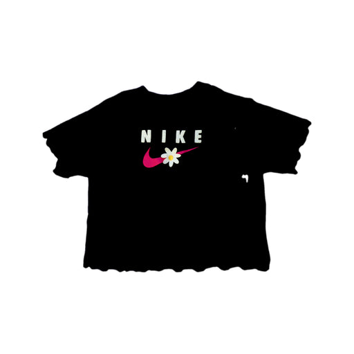 A Black Short Sleeve T Shirts from Nike in size 8Y for girl. (Front View)