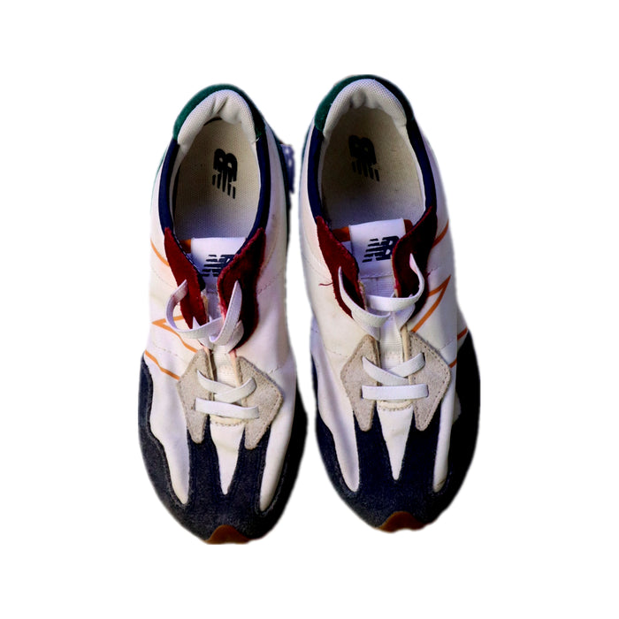 A Multicolour Sneakers from New Balance in size 10Y for neutral. (Back View)