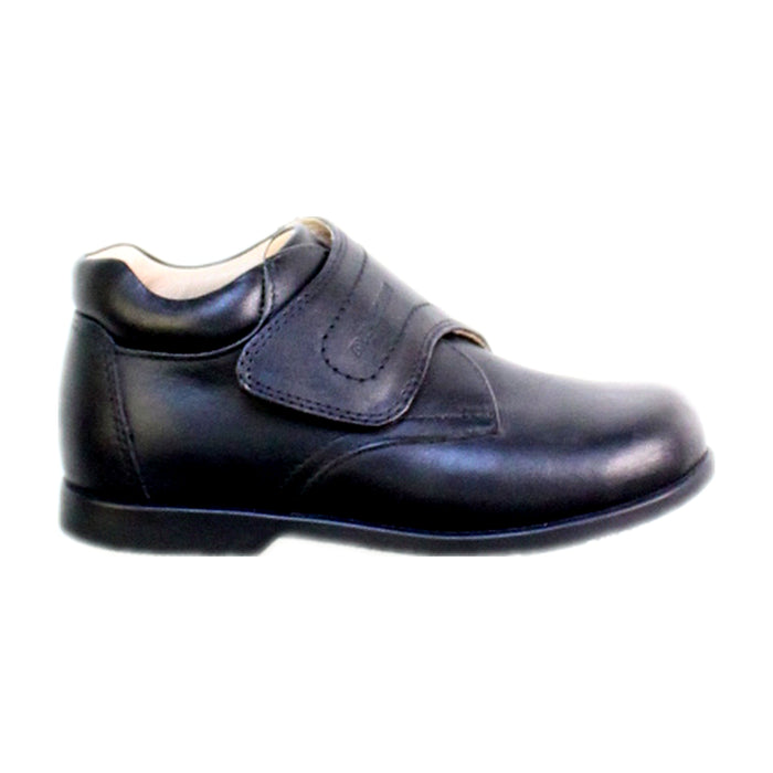 A Black Dress Shoes from Dr. Kong in size 5T for boy. (Front View)