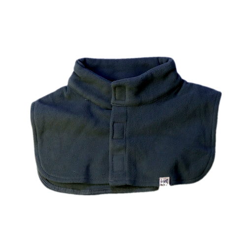 A Navy Collars from Kuling in size 4T for neutral. (Front View)
