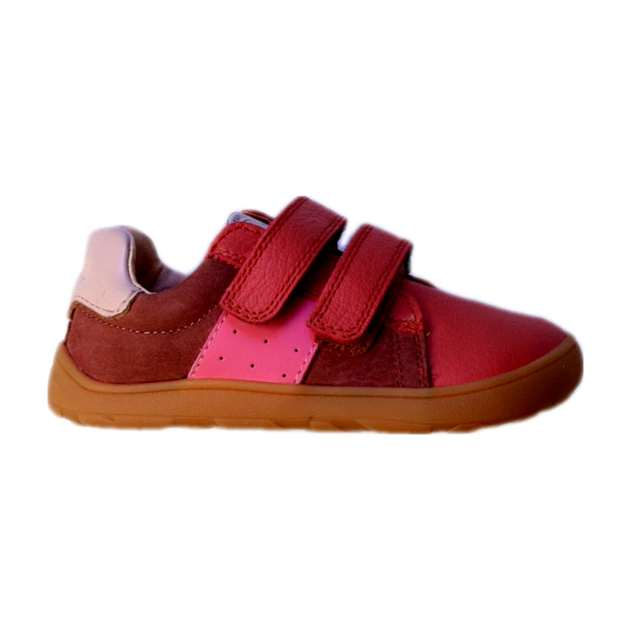 A Red Sneakers from Bisgaard in size 4T for neutral. (Front View)