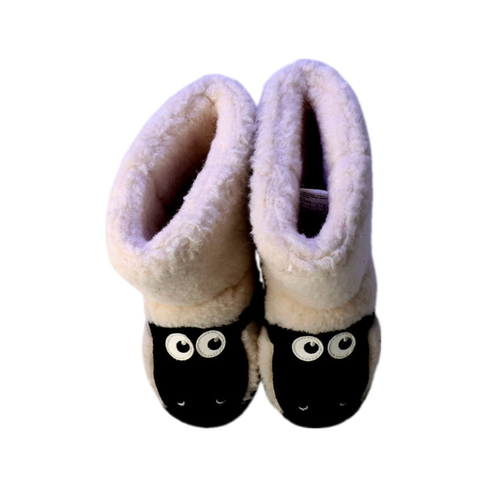 A White Booties from EMU Australia in size 3T for neutral. (Back View)