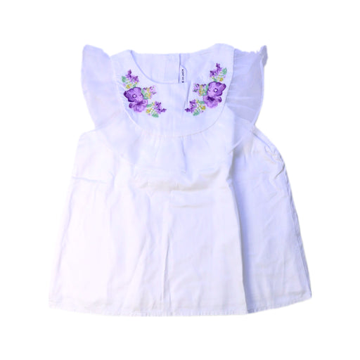 A White Sleeveless Tops from Janie & Jack in size 5T for girl. (Front View)