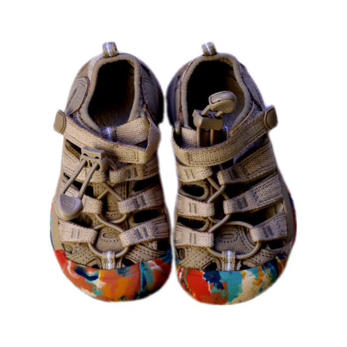 A Beige Sneakers from Keen in size 3T for neutral. (Back View)