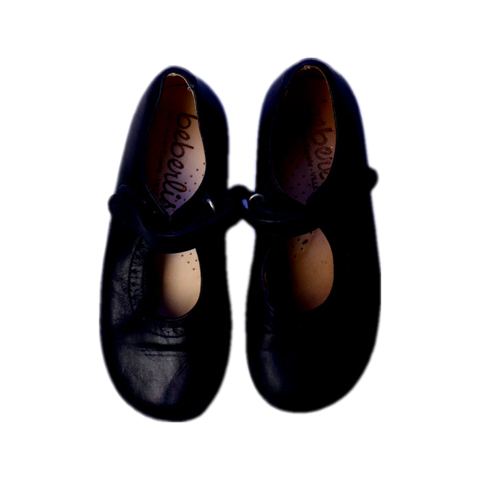 A Black Flats from Beberlis in size 4T for girl. (Back View)