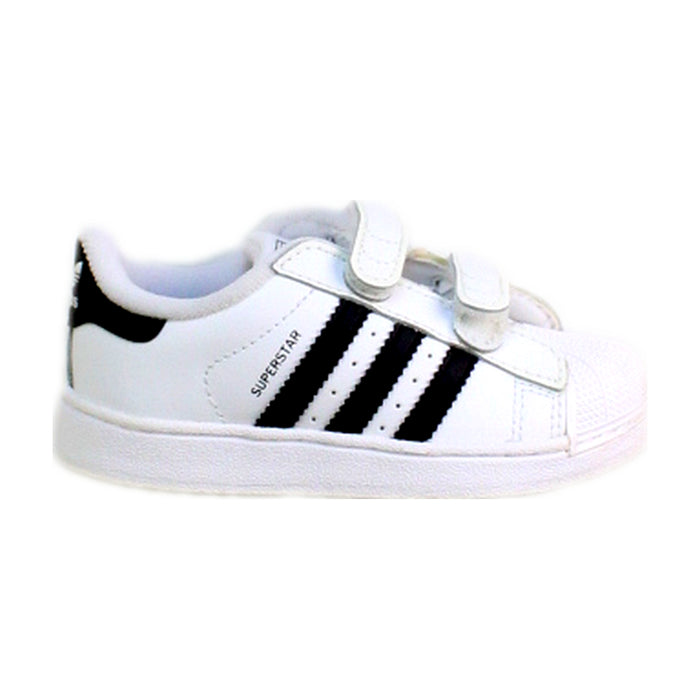 A White Sneakers from Adidas in size 3T for neutral. (Front View)