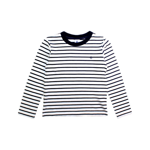 A White Long Sleeve T Shirts from Petit Bateau in size 6T for boy. (Front View)