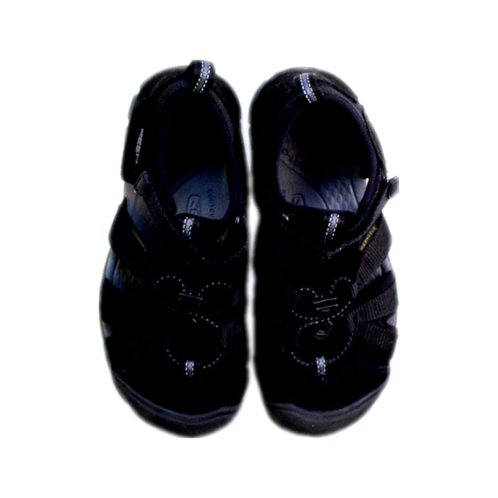 A Black Sandals from Keen in size 7Y for neutral. (Back View)