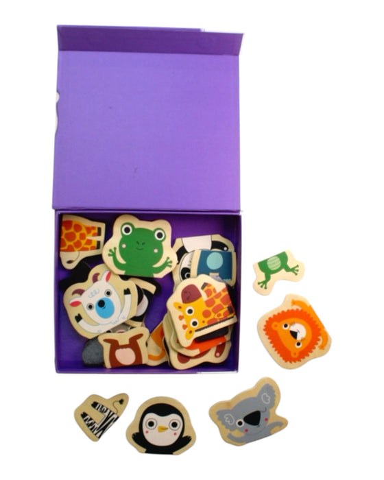 A Multicolour Board Games & Puzzles from Djeco in size 2T for neutral. (Back View)