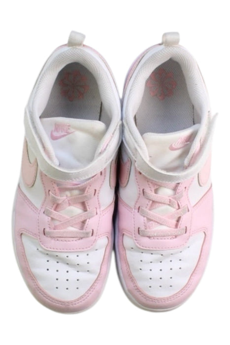 A Pink Sneakers from Nike in size 7Y for girl. (Back View)