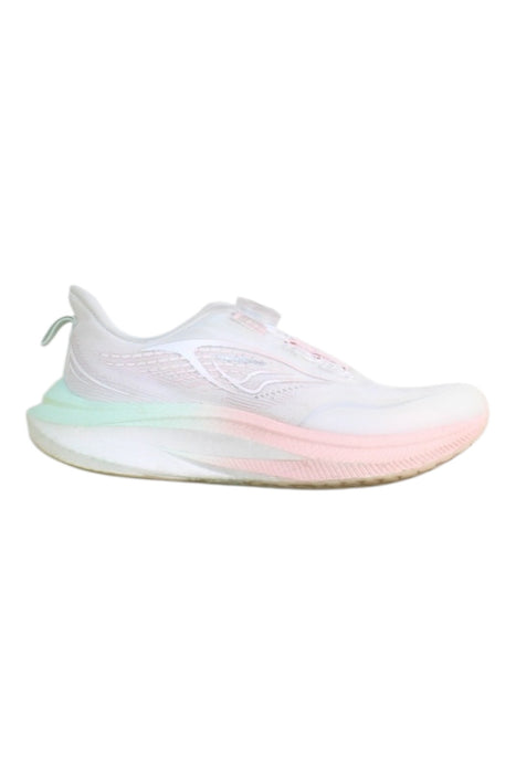 A White Sneakers from Dr. Kong in size 11Y for girl. (Front View)