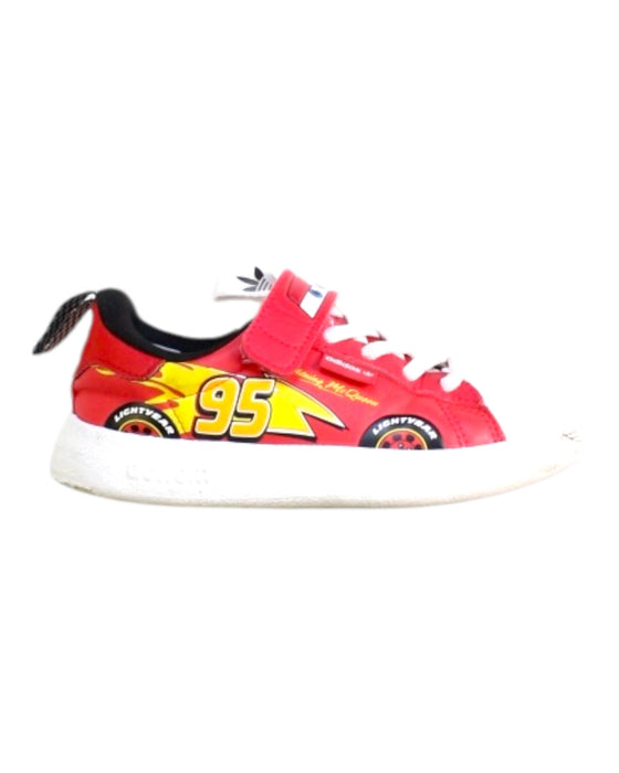 A Red Sneakers from Adidas in size 5T for boy. (Front View)