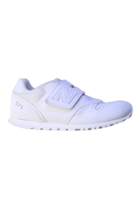 A White Sneakers from New Balance in size 4T for neutral. (Front View)