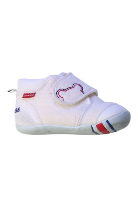 A White Sneakers from Miki House in size 18-24M for boy. (Front View)