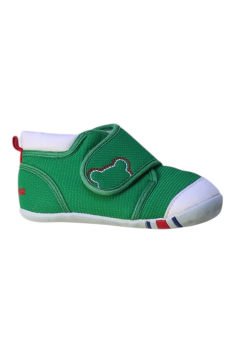 A Green Sneakers from Miki House in size 18-24M for boy. (Front View)