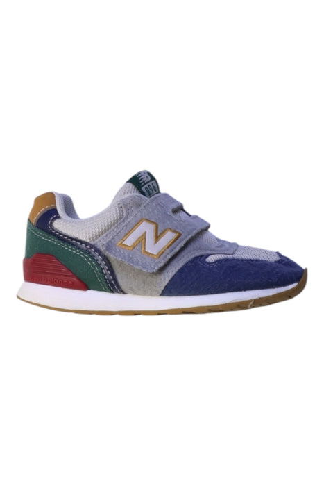 A Multicolour Sneakers from New Balance in size 4T for neutral. (Front View)