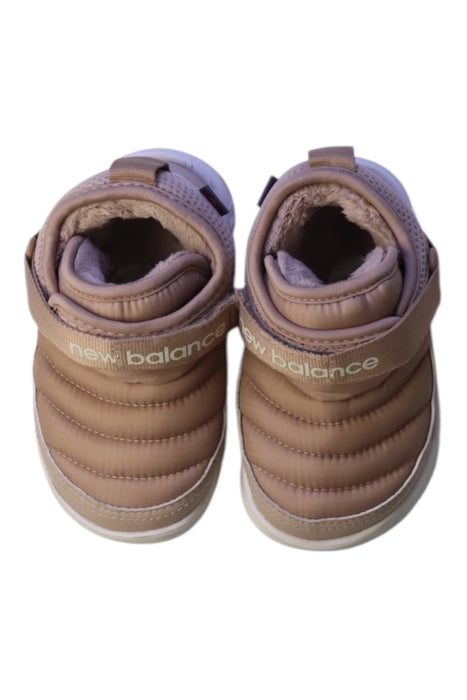 A Taupe Booties from New Balance in size 18-24M for neutral. (Back View)