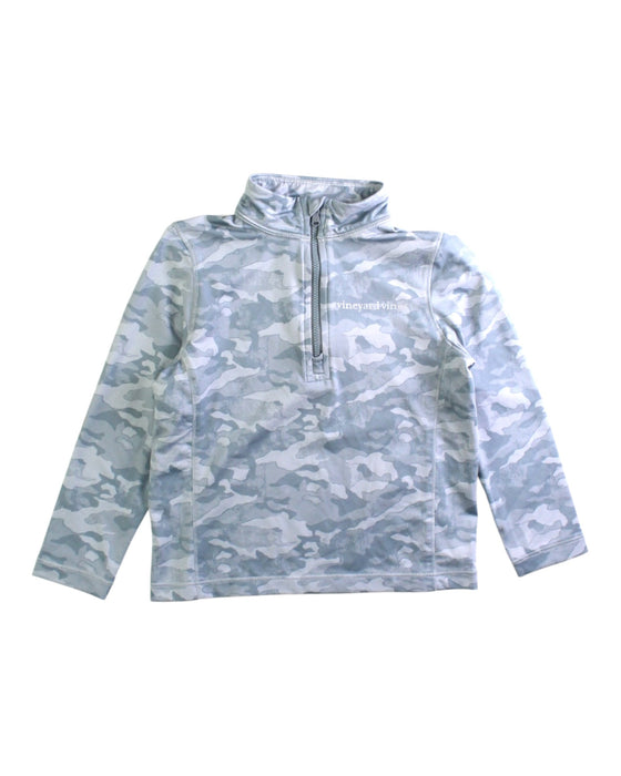 A Grey Active Tops from Vineyard Vines in size 3T for boy. (Front View)