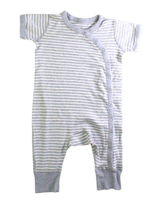 A Grey Short Sleeve Rompers from Hanna Andersson in size 3-6M for boy. (Front View)