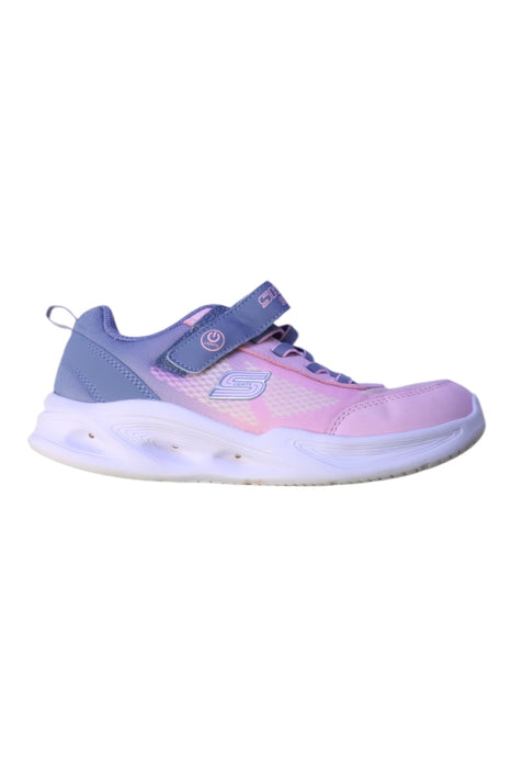 A Pink Sneakers from Skechers in size 9Y for girl. (Front View)