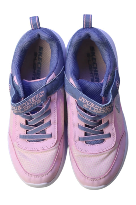 A Pink Sneakers from Skechers in size 9Y for girl. (Back View)
