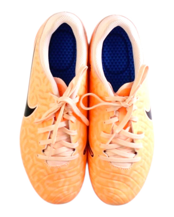 A Peach Cleats/Soccer Shoes from Nike in size 12Y for neutral. (Back View)