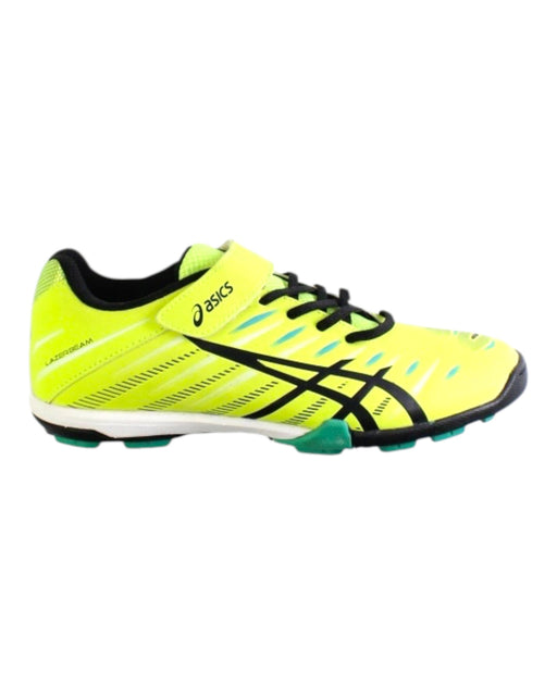 A Yellow Cleats/Soccer Shoes from ASICS in size 12Y for boy. (Front View)
