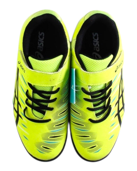 A Yellow Cleats/Soccer Shoes from ASICS in size 12Y for boy. (Back View)