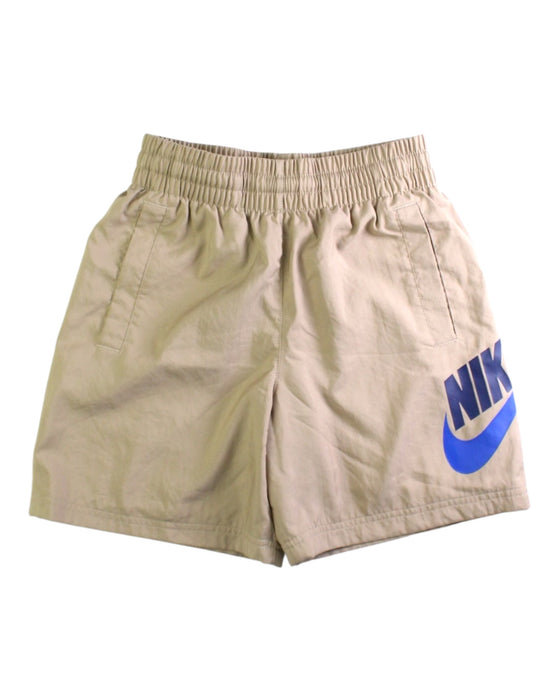 A Beige Shorts from Nike in size 8Y for boy. (Front View)