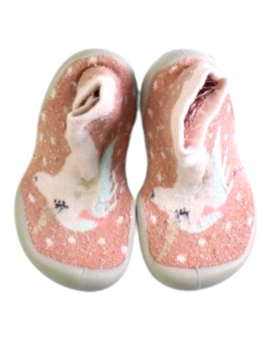 A Pink Slippers from Collegien in size 18-24M for girl. (Back View)