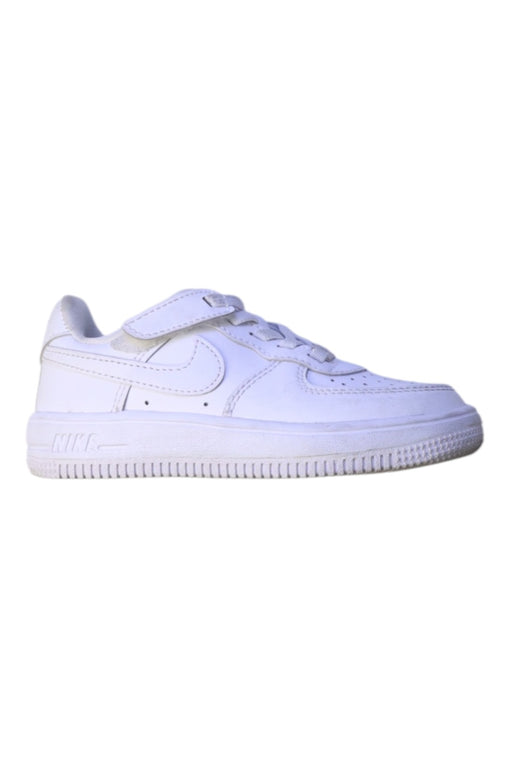 A White Sneakers from Nike in size 4T for neutral. (Front View)