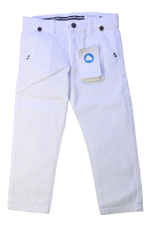 A White Casual Pants from Mayoral in size 2T for boy. (Front View)