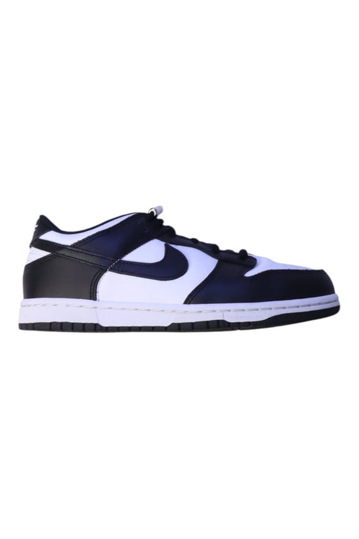 A Black Sneakers from Nike in size 10Y for boy. (Front View)