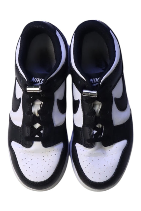 A Black Sneakers from Nike in size 6T for boy. (Back View)