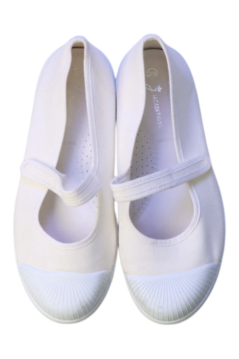 A White Flats from Jacadi in size 10Y for girl. (Back View)