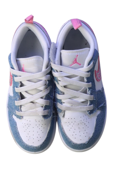 A Blue Sneakers from Air Jordan in size 7Y for girl. (Back View)
