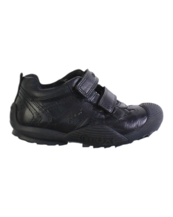 A Black Sneakers from Geox in size 5T for boy. (Front View)