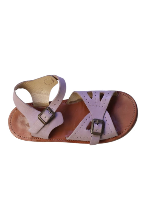 A Pink Sandals from Young Soles in size 7Y for girl. (Front View)