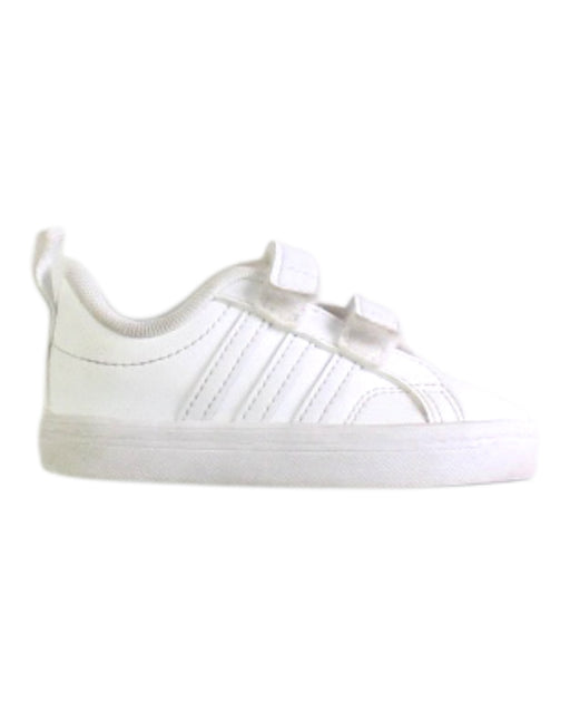 A White Sneakers from Adidas in size 12-18M for neutral. (Front View)