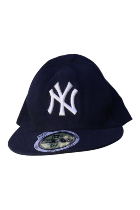 A Navy Caps from New Era in size 6T for boy. (Back View)